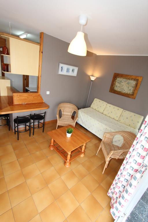 Estudis Àfrica Appartamento Segur de Calafell Esterno foto
