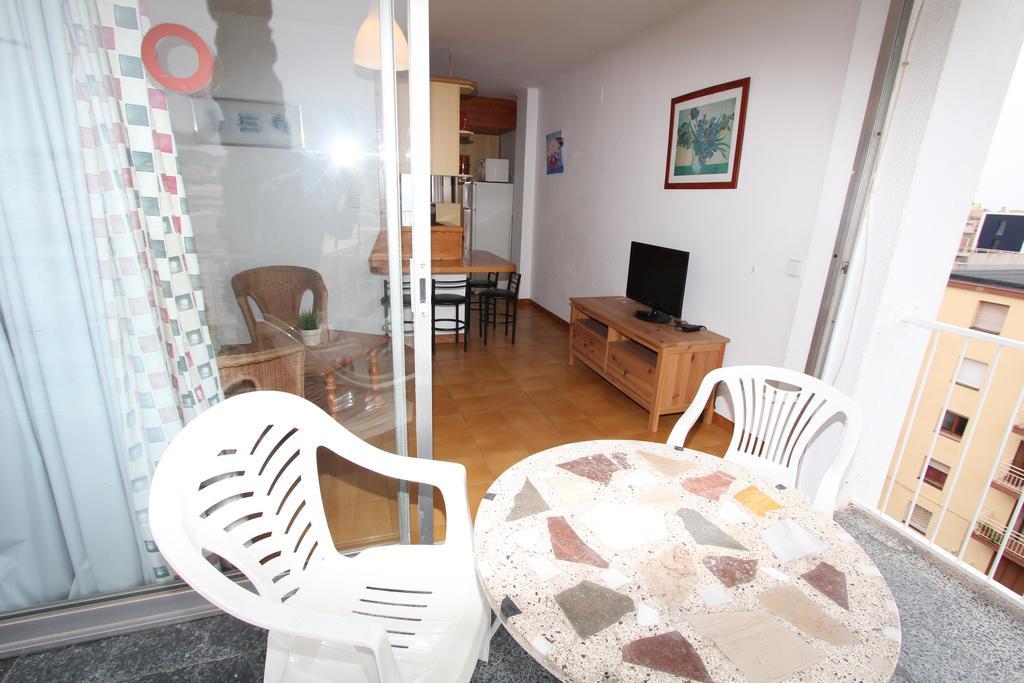 Estudis Àfrica Appartamento Segur de Calafell Esterno foto